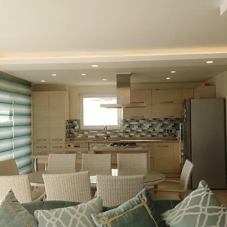 Exclusive 5 Beds Joy