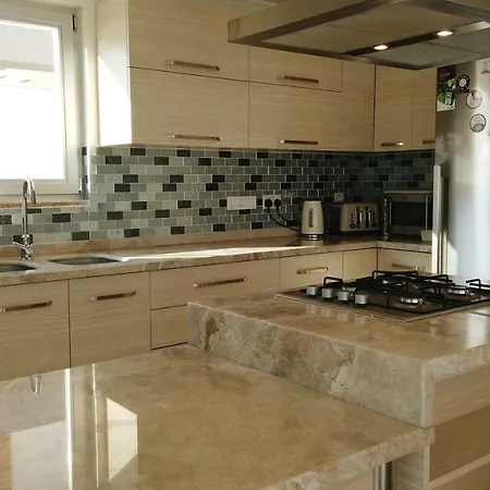 Exclusive 5 Beds Joy Villa *