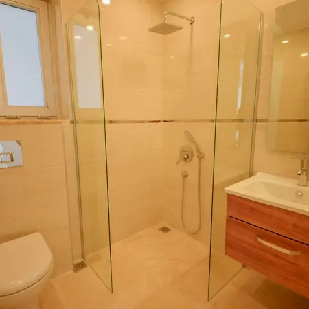 Exclusive 5 Beds Joy