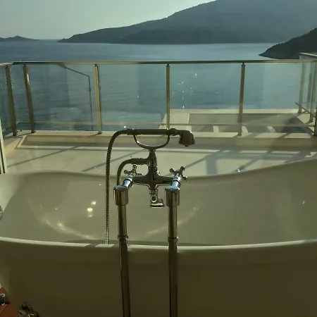 Exclusive 5 Beds Joy Villa