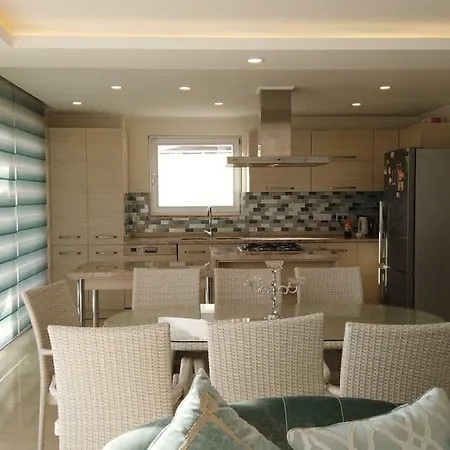 Exclusive 5 Beds Joy *